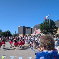 Acadian dancing has influences from French, Mi'kmaq, and Celtic traditions