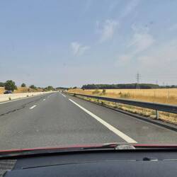 Dwars door akkerland.