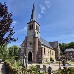 Het kerkje in Brachy.