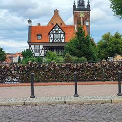 die Liebesbrücke