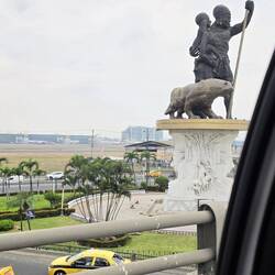 Monumento a Guayas y quil
