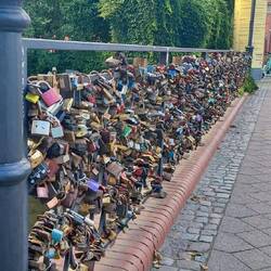 die Liebesbrücke