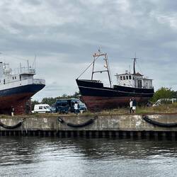 Ausgediente Boote