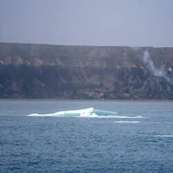The Smoking Hills: we made it across the Franklin Bay!