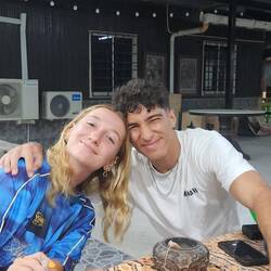 Lisanne and shadi from Lyon