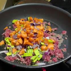 Kochen am Vorabend der Weiterfahrt