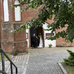 Die erste Hochzeit