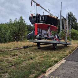 Auch Boote werden hier zu Wasser gelassen