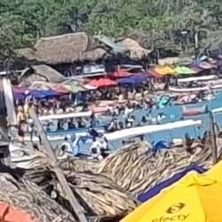 Menschenmassen am Strand