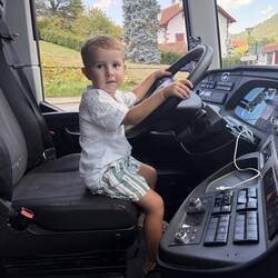 Our bus driver! 🤣🤣🤣