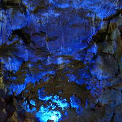 Lichtinstallation in der Bärenhöhle