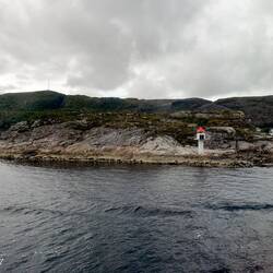 Small lights like this one mark the route through the fjords and warn against dangerous rocks.