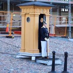 Female sentry: compulsory military service