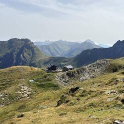 Da liegt die Filmoorhütte, unsere Mittagsrast