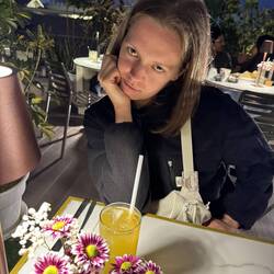 Hungrig&müde mit Chilcano Cocktails (extrem stark war nach 2 Schluck betrunken)
