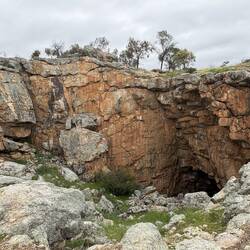 Jingemia Cave