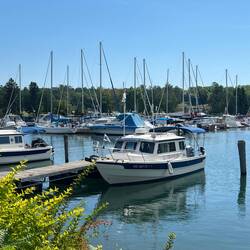 C-Traveler docked next to "Chack Chack", another 25' C-Dory.