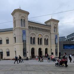Nobel Friedenscenter, dahinter neues Museum
