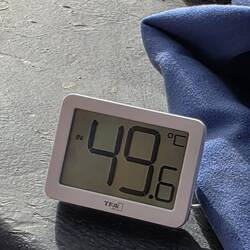 Oui, il fait 50°, mais rien à voir avec ce qu'on ressent chez nous par de telles chaleurs !