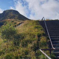 Anstiegstreppe zum Puy Mary