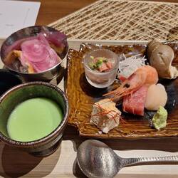 Sushi, Schnecke, Edamamecreme