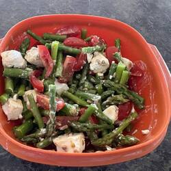 Asparagus salad