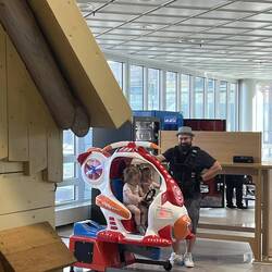 10 min. im Flughafen toben