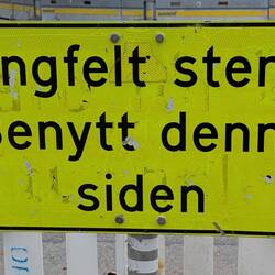 "Gehweg gesperrt benutzen Sie diese Seite"