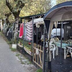 Dauercamper = Strebergarten^2