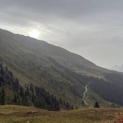 Wir entscheiden uns für die lange Etappe über Italien