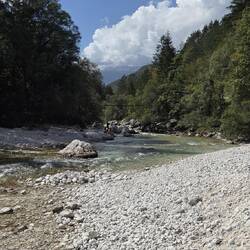 Isonzotal mit extrem sauberem und kaltem Wasser