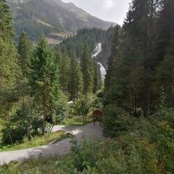 Auf dem Weg zu den Wasserfällen