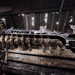 the ornate quarter gallery and oak hull