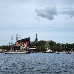 That is the museum we are heading to