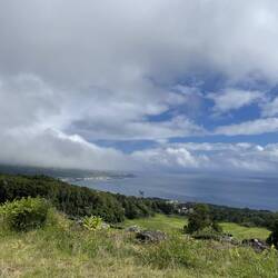 Im Hintergrund wieder die Stadt Lajes