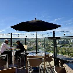 Die Rooftop-Bar war ganz nett.