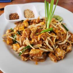 Pad thai yum!!