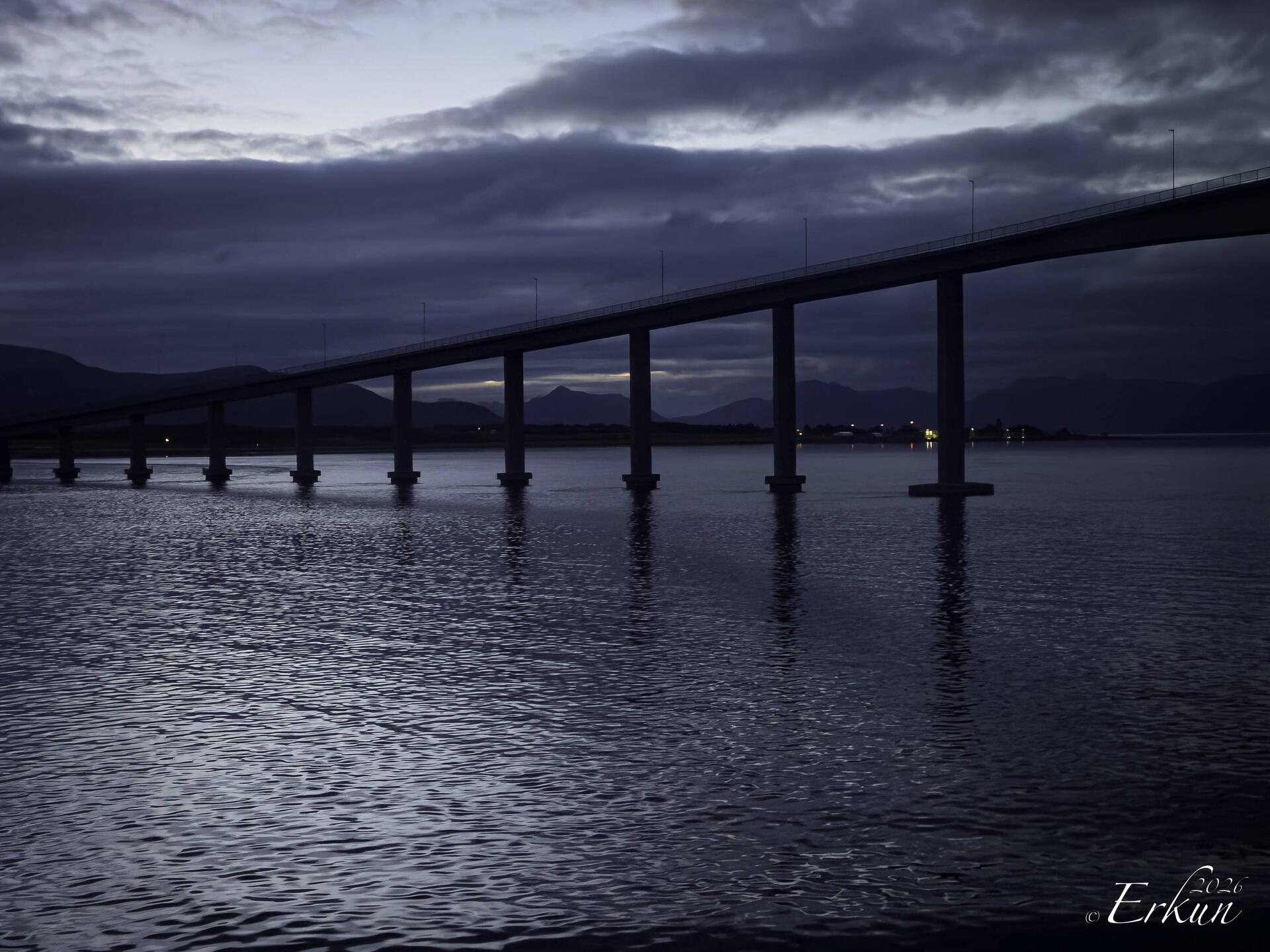 Hadselbrua (Hadsel Bridge) ... as we continue north from Stokmarkness.