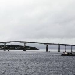 To continue north, we have to cruise under Gisundet Bridge ... one of 15 on the NB coastal voyage.