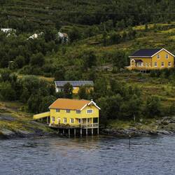 Shoreside scenery en route to Tromsø.