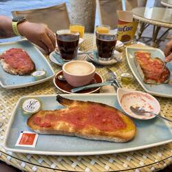 Frühstück in Pontevedra
