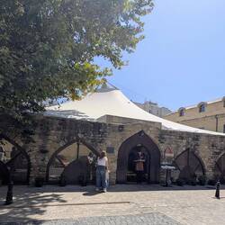 Baku Old Town - small caravanserais ..