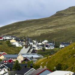 Hoping for a good shot of the Havøysund church, Mui went aft ... but only the spire was visible.