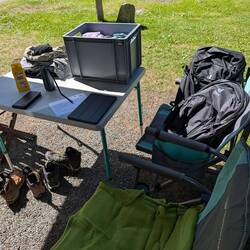 Wir packen unsere Wanderrucksäcke