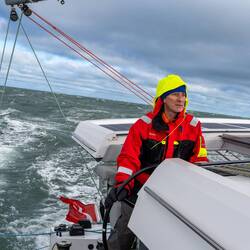 Much better than the autopilot: Richard in the flow, peaking over 20 knots.