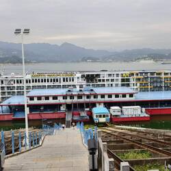 Blick auf unser Schiff " Victoria Jenna" (im Hintergrund)