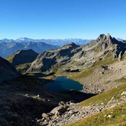 Vor uns liegt das Refuge Presset
