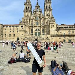 Santiago de Compostela - Claudi mit Pilgerausweis