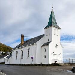 Honningsvåg Kirke dates back to 1885.