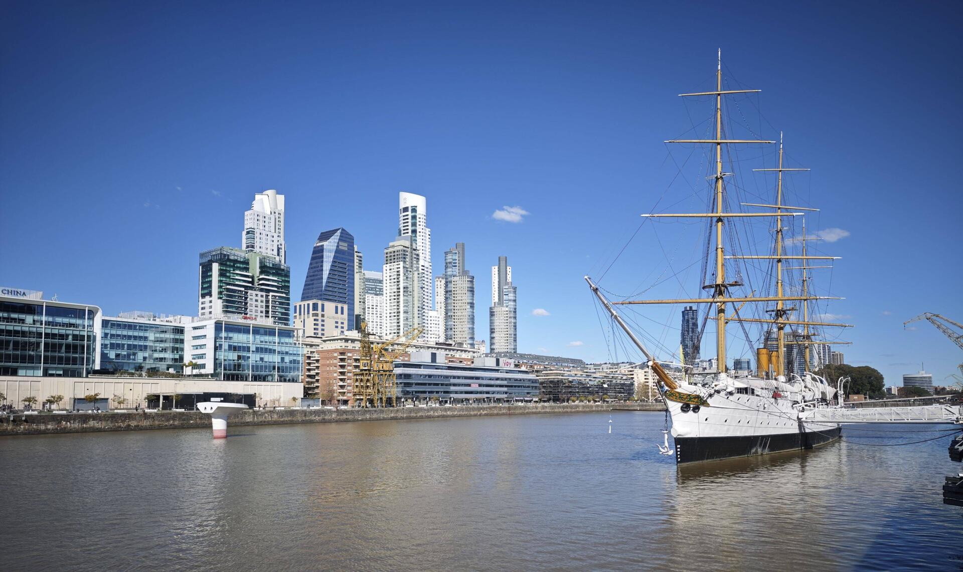 Am Rio Dique im Stadtteil Puerto Madero